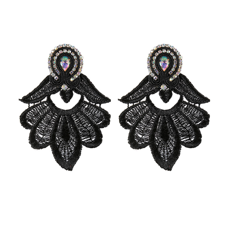 Ethnic Fashion Trend - ファッション女性用イヤリングジュエリーアクセサリー、ソタッシュイヤリング、レースダングルイヤリング、カラフルな花嫁用イヤリング、最新トレンド