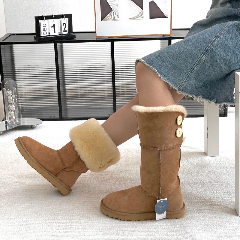 女性用にカスタマイズされたスノーブーツ,本革と毛皮が裏打ちさ - Ethnic Fashion Online のレビューと価格